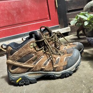 Merrell Men's Brown Hiking Shoes